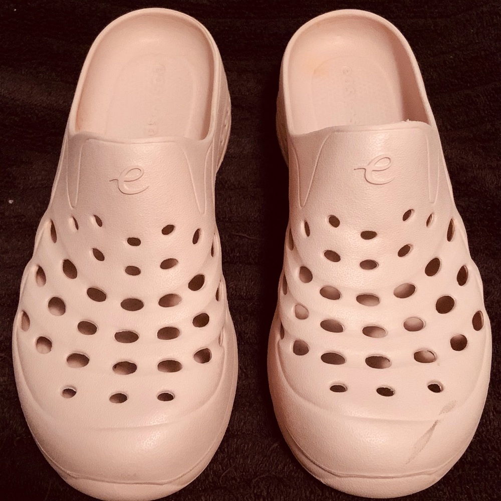 Easy Spirit water shoes 8M